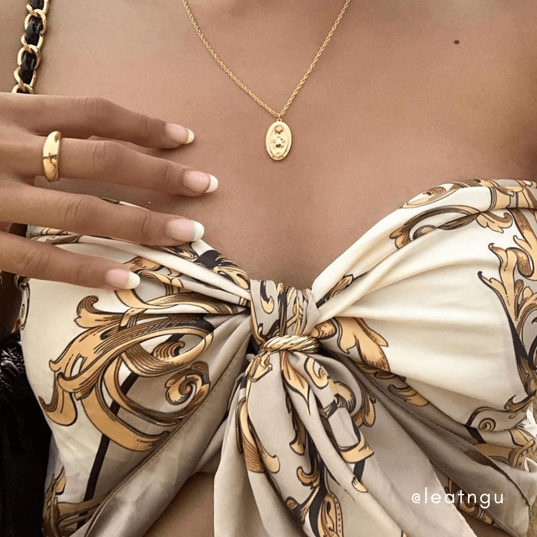 Virgin Mary Necklace Elegant Religious Jewelry for Women - Echo Leaf